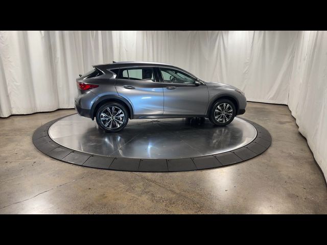 2019 INFINITI QX30 Essential