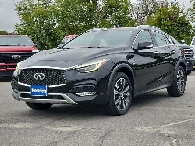 2019 INFINITI QX30 Essential