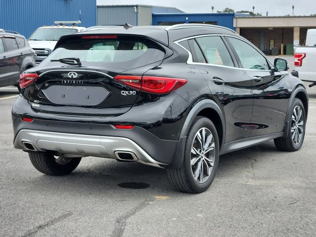 2019 INFINITI QX30 Essential