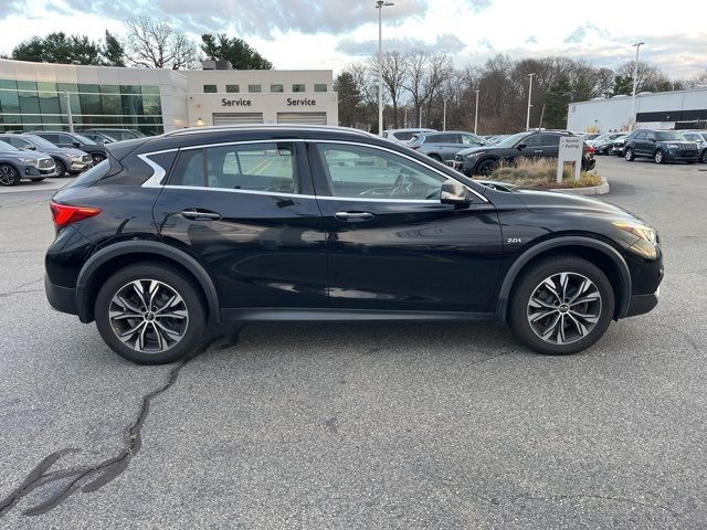 2019 INFINITI QX30 Essential