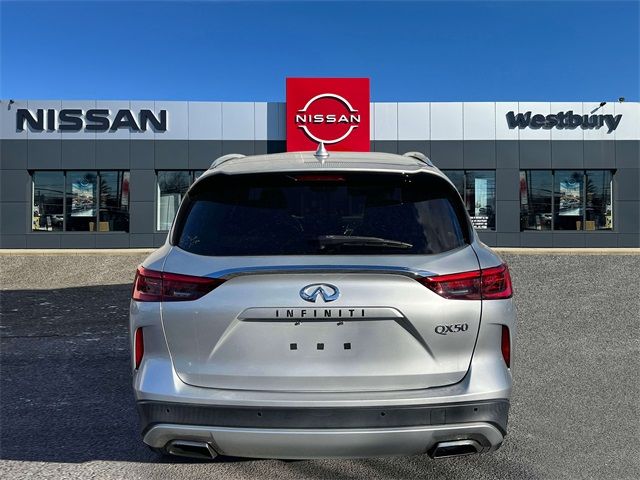 2019 INFINITI QX50 Essential