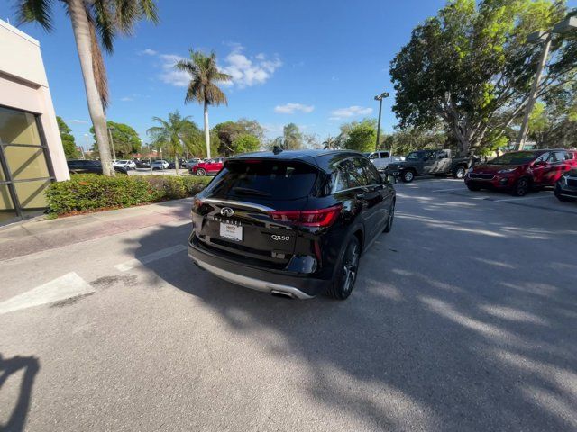 2019 INFINITI QX50 Essential