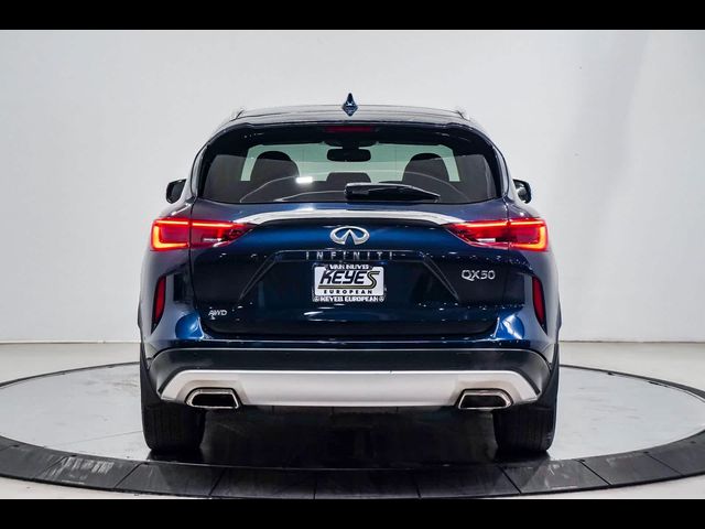 2019 INFINITI QX50 Essential