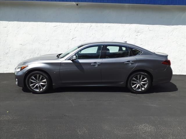 2019 INFINITI Q70 3.7 Luxe