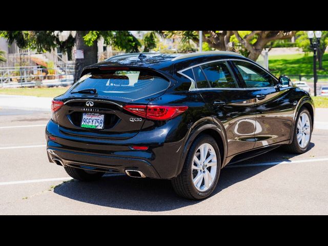 2019 INFINITI QX30 Luxe