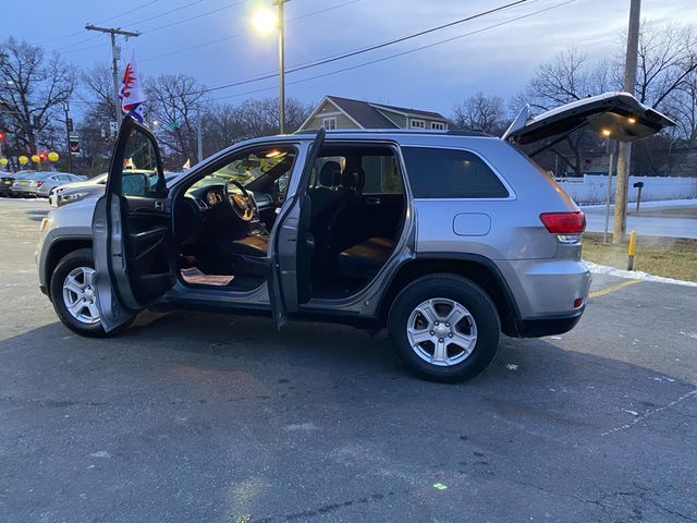 2019 Jeep Grand Cherokee Laredo E