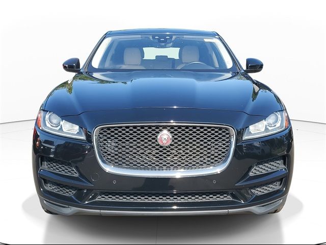 2019 Jaguar F-Pace 25t Premium