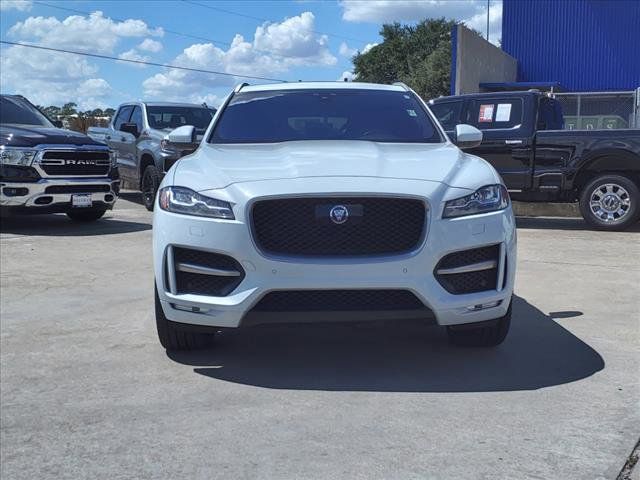 2019 Jaguar F-Pace 30t R-Sport