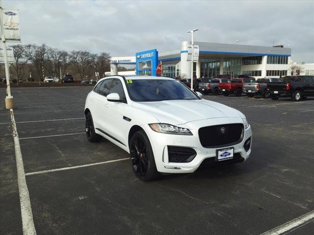 2019 Jaguar F-Pace 30t R-Sport