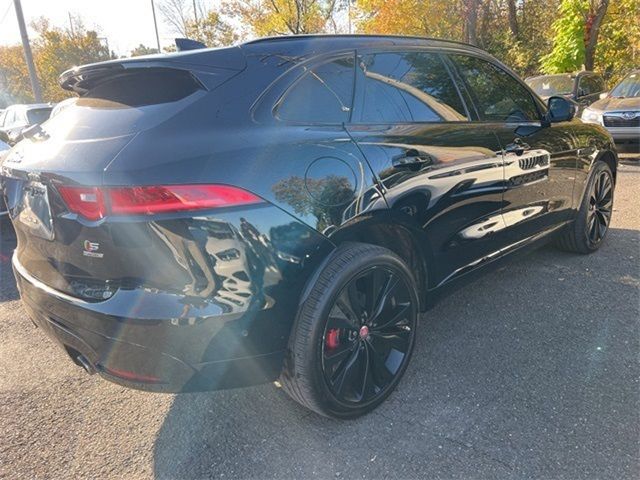 2019 Jaguar F-Pace S