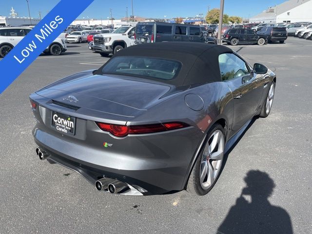 2019 Jaguar F-Type R