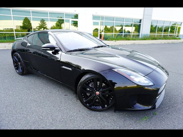 2019 Jaguar F-Type P300