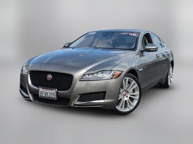 2019 Jaguar XF 25t Prestige