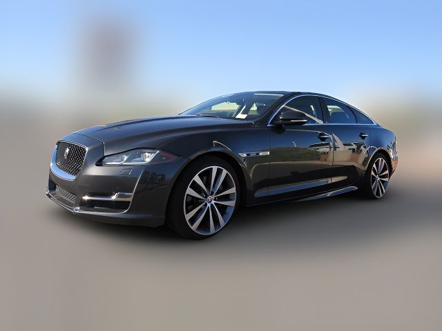 2019 Jaguar XJ XJ R-Sport