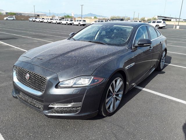 2019 Jaguar XJ XJ R-Sport