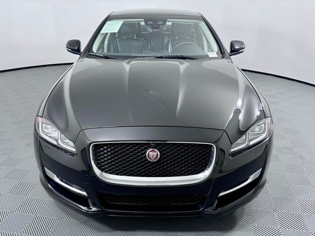 2019 Jaguar XJ XJ R-Sport