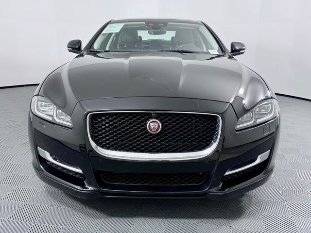 2019 Jaguar XJ XJ R-Sport