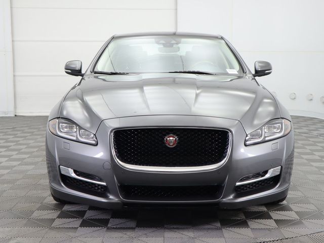 2019 Jaguar XJ XJ R-Sport