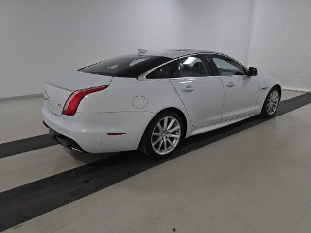 2019 Jaguar XJ XJ R-Sport