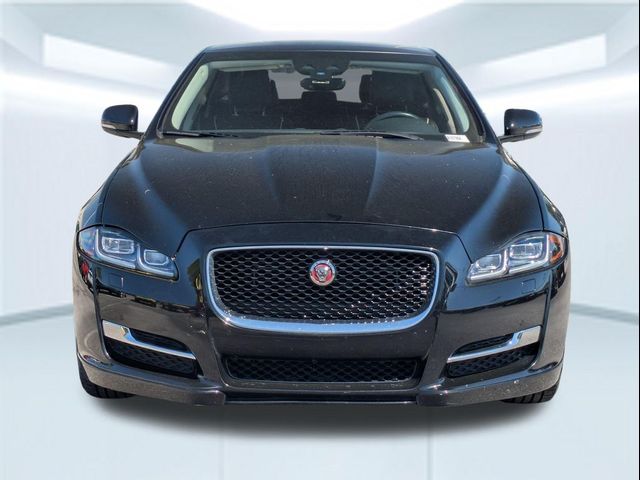 2019 Jaguar XJ XJ R-Sport