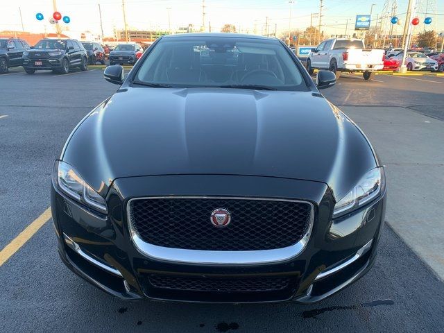 2019 Jaguar XJ XJ R-Sport