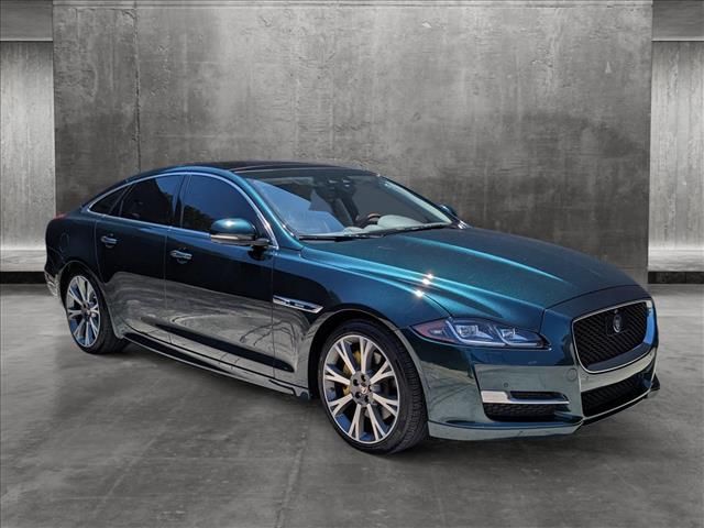 2019 Jaguar XJ XJ R-Sport