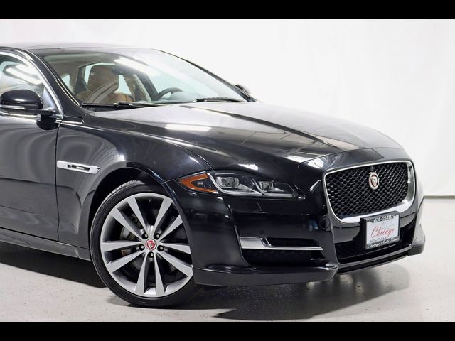 2019 Jaguar XJ XJ R-Sport