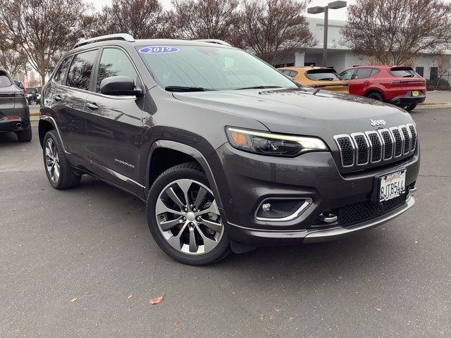 2019 Jeep Cherokee Overland