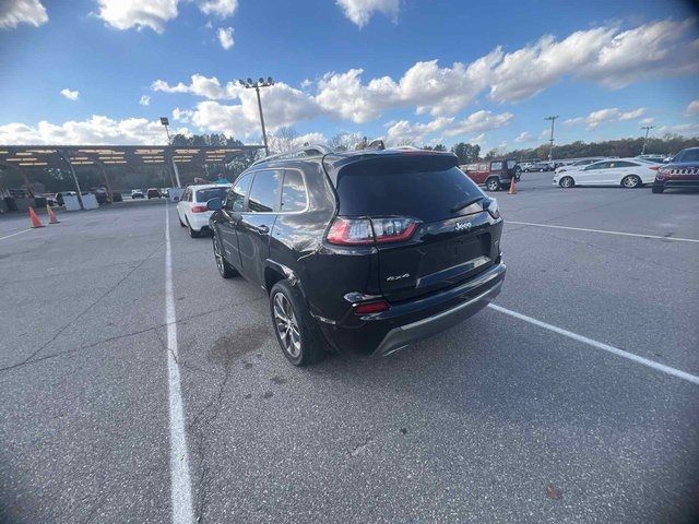 2019 Jeep Cherokee Overland