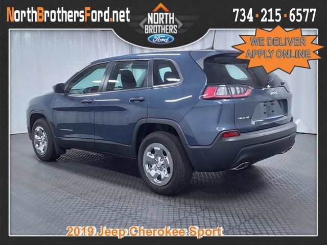 2019 Jeep Cherokee Sport