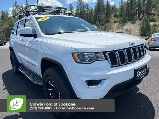 2019 Jeep Grand Cherokee Laredo