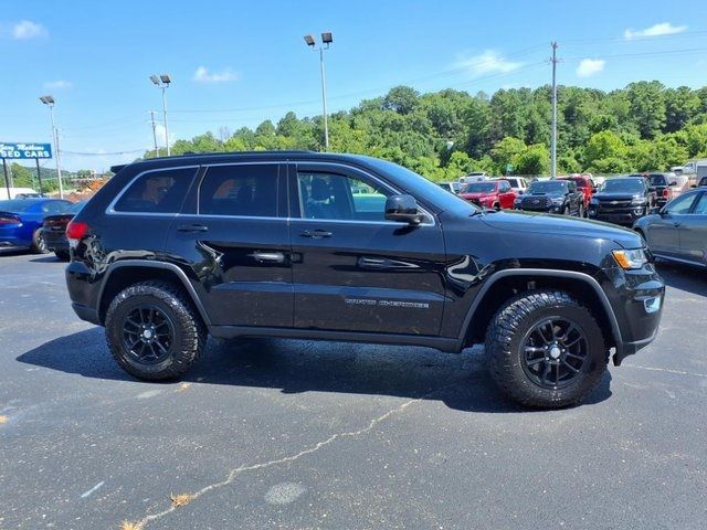2019 Jeep Grand Cherokee Laredo