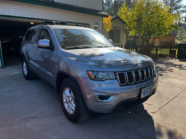 2019 Jeep Grand Cherokee Laredo E