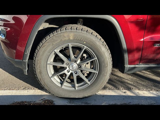 2019 Jeep Grand Cherokee Laredo