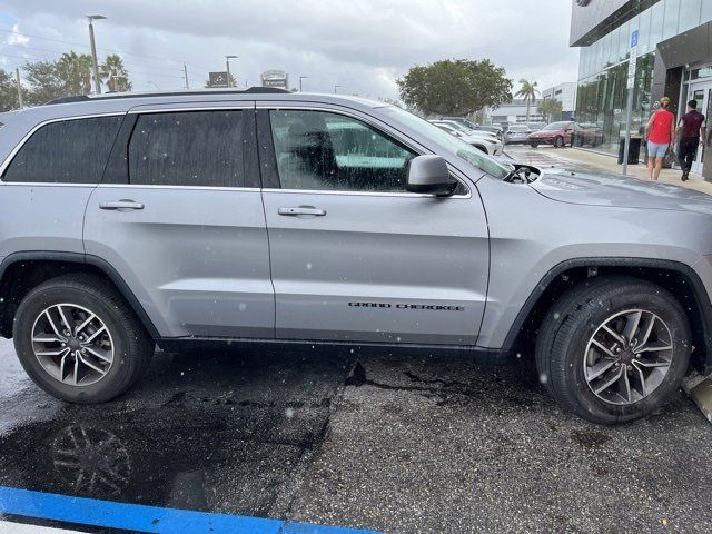 2019 Jeep Grand Cherokee Laredo E