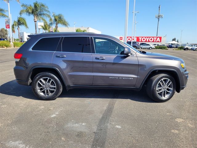 2019 Jeep Grand Cherokee Laredo E
