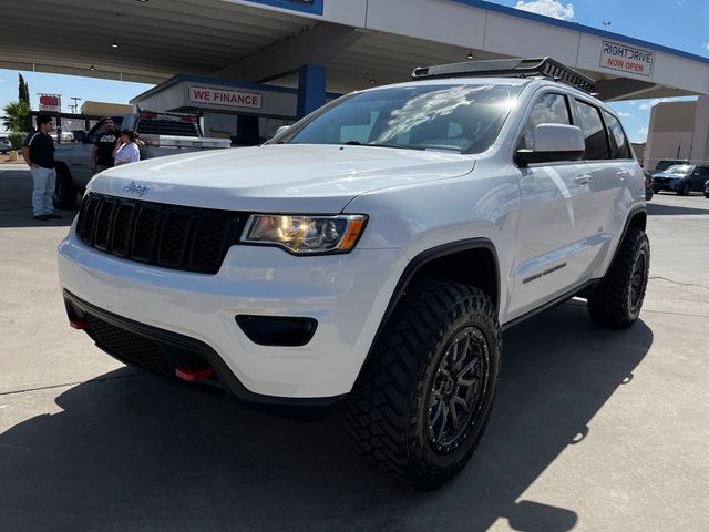 2019 Jeep Grand Cherokee Laredo E