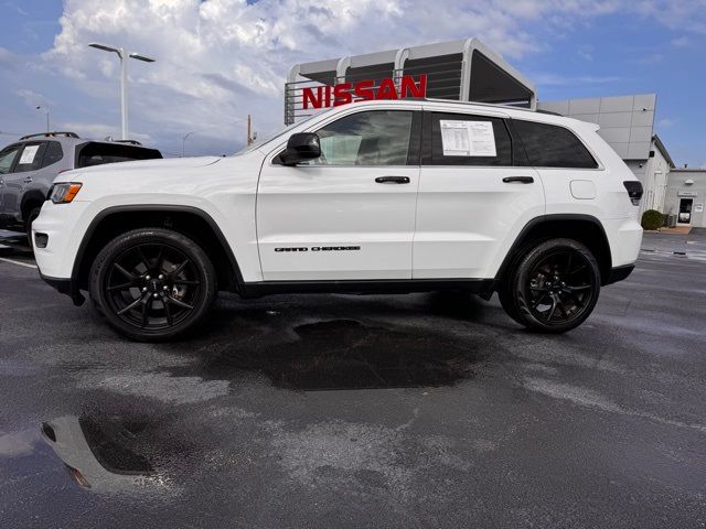 2019 Jeep Grand Cherokee Laredo E