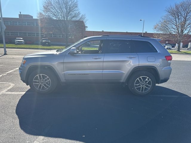 2019 Jeep Grand Cherokee Laredo E