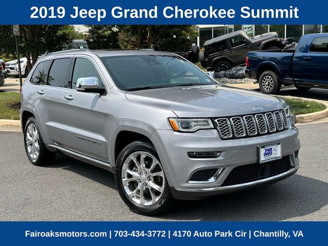 2019 Jeep Grand Cherokee Summit