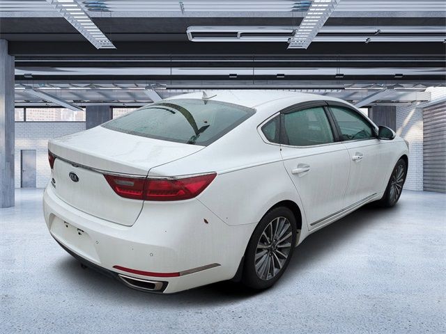 2019 Kia Cadenza Premium