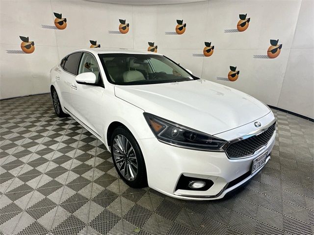 2019 Kia Cadenza Premium