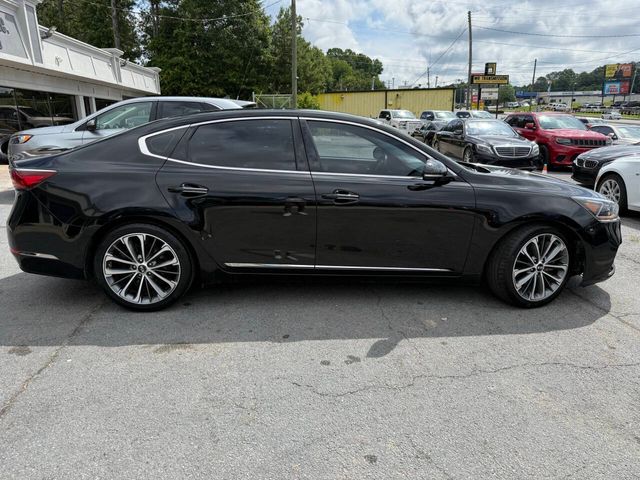 2019 Kia Cadenza Technology