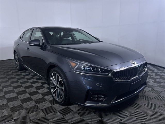 2019 Kia Cadenza Technology