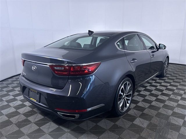 2019 Kia Cadenza Technology