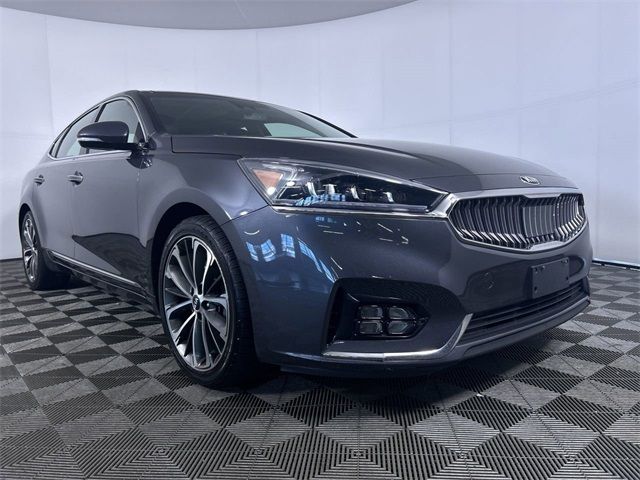 2019 Kia Cadenza Technology