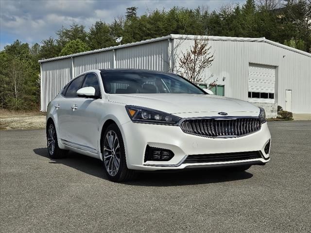 2019 Kia Cadenza Technology