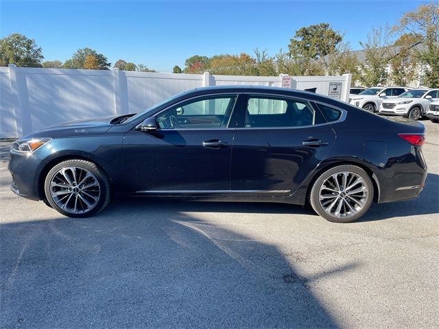 2019 Kia Cadenza Technology