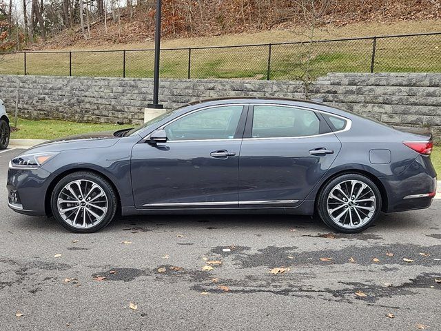 2019 Kia Cadenza Technology