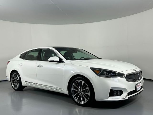 2019 Kia Cadenza Technology